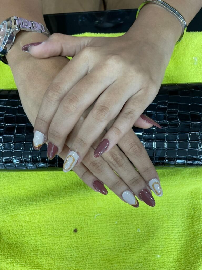 nail